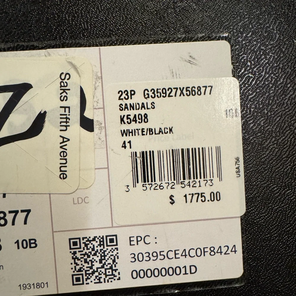 CHANEL Black and White Floral Sandals - Picture 3 of 3